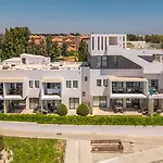 Silver Park Aparthotel 4*
