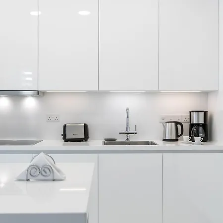 Silver Park By Deserve Apartmanhotel Paphos